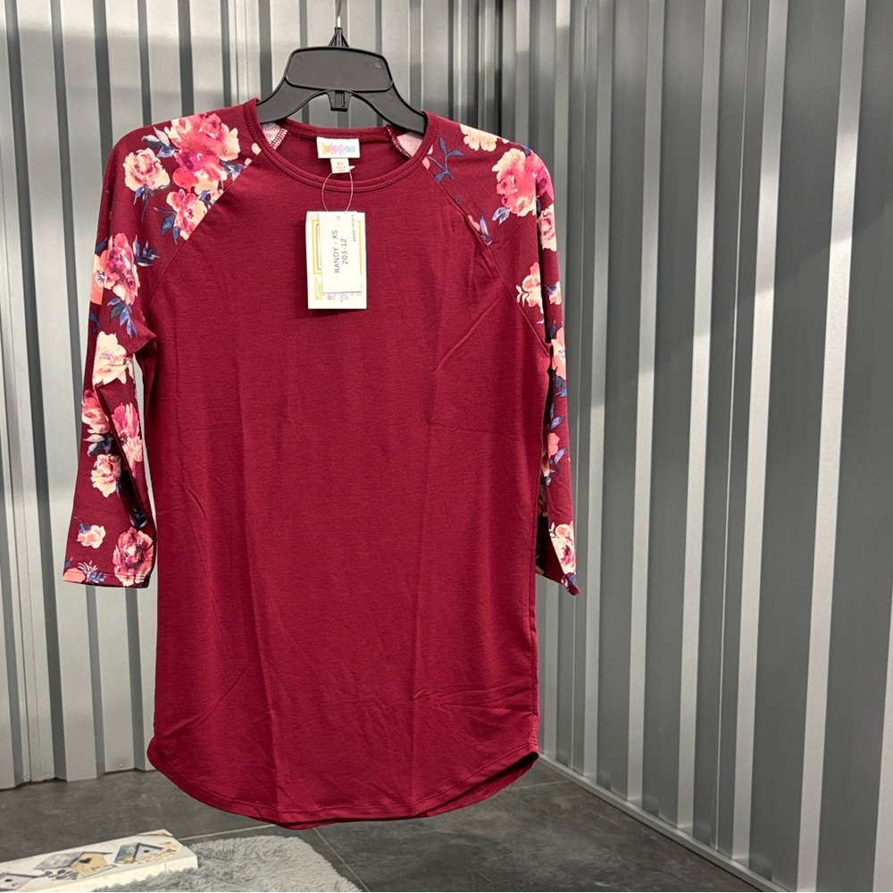 NWT LuLaRoe Randy Burgundy Floral Long Sleeve Top XS Baseball Style Rounded Hem